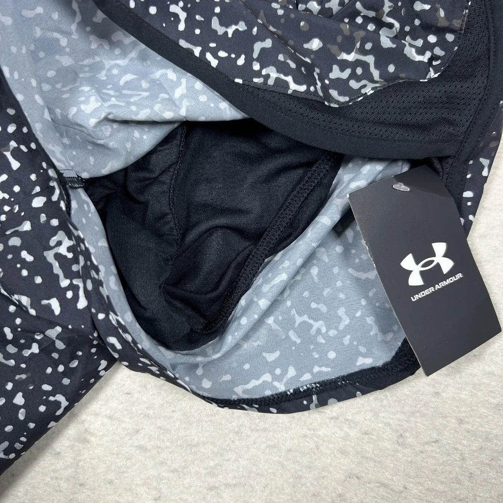 Under Armour Fly By 2.0 Printed Shorts Womens Small Black Running Training‎